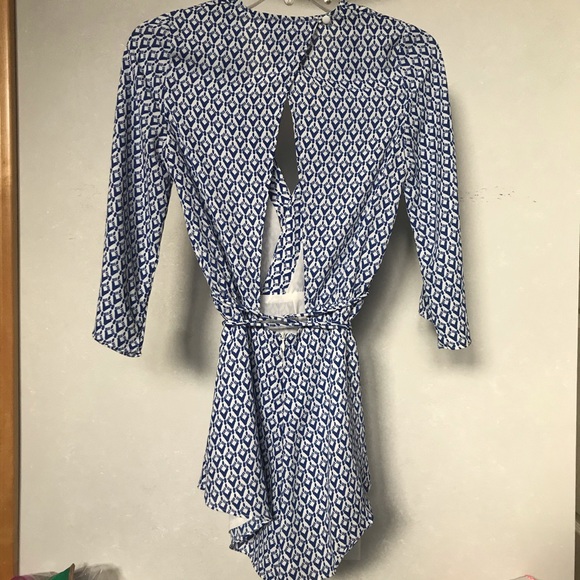 Olivaceous Blue & White patterned open back Romper - Picture 3 of 7
